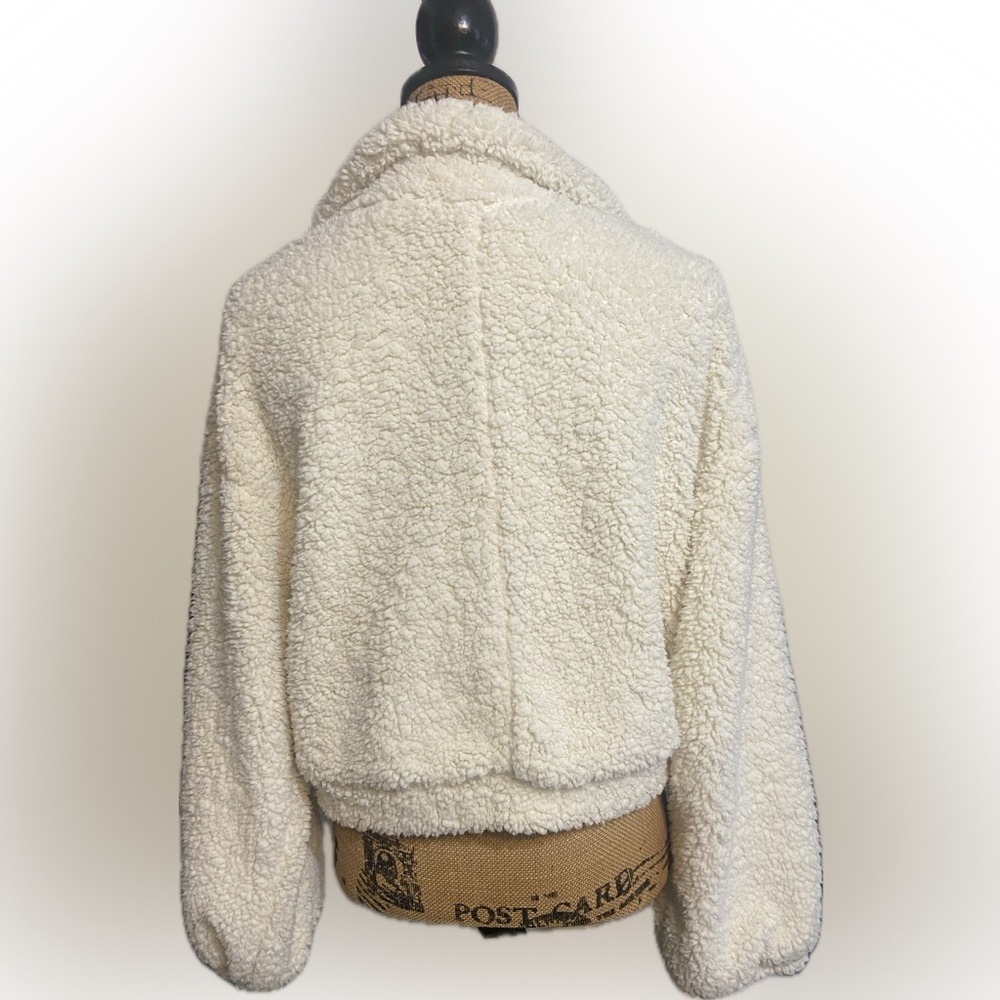 Women's Sz L White Soft Sherpa Fleece Jacket - Picture 6 of 13